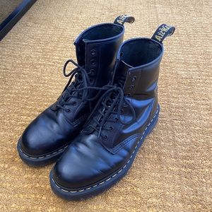 Doc Marten 1460 BEX SMOOTH LEATHER PLATFORM BOOTS